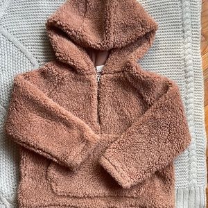 Soft and cozy hoodie/sweatshirt